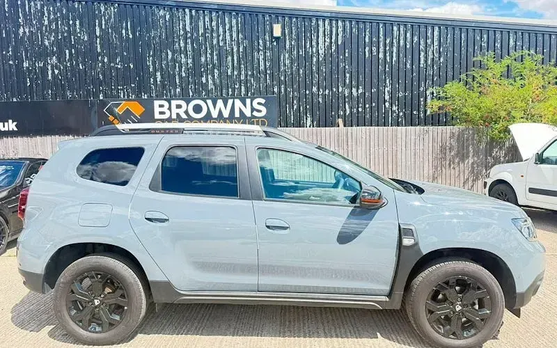 Used Dacia Duster Extreme 90 HP (66 kW) 2022 Grey SUV