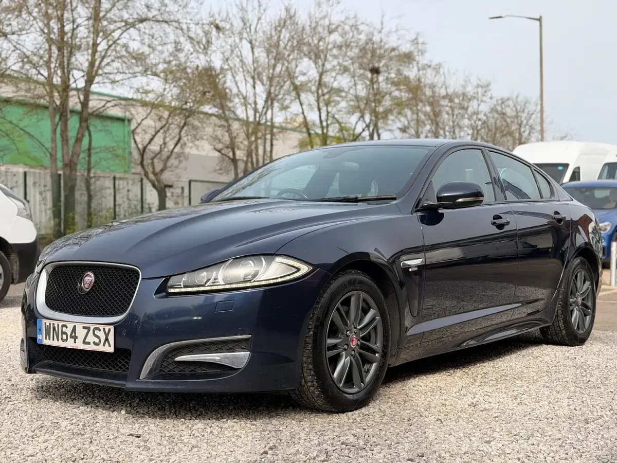 Used Jaguar XF R-Sport 163 HP (119 kW) 2014 Blue Sedan