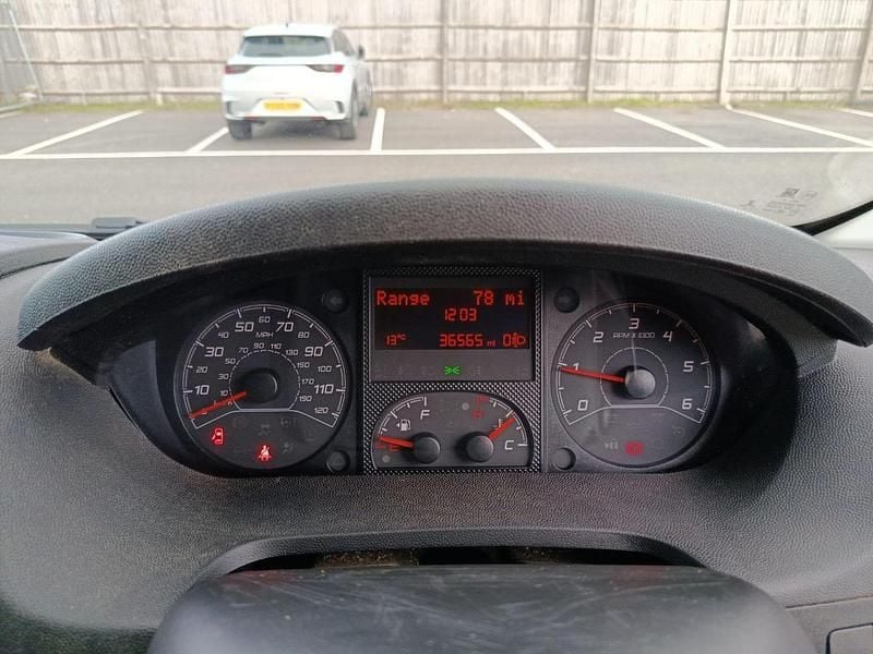 White Used 2022 Citroën Relay Van | £14,444 (Good price) - Image 1/4