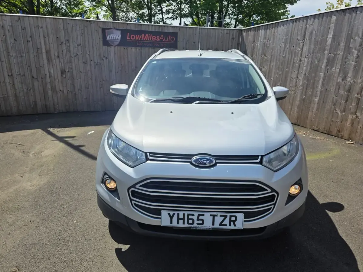 Begagnad Ford Ecosport Zetec 112 HK (82 kW) 2015 Silver SUV