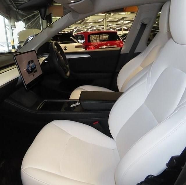 Used Tesla Model Y RWD 254 kW (346 HP) 2024 Blue SUV