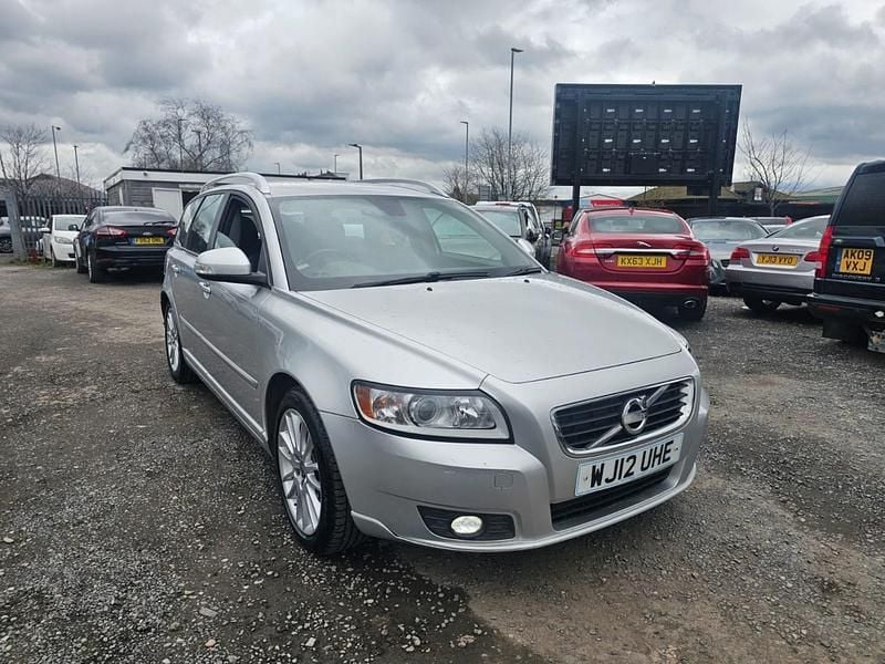Used Volvo V50 SE Lux 115 HP (84 kW) 2012 Silver Estate