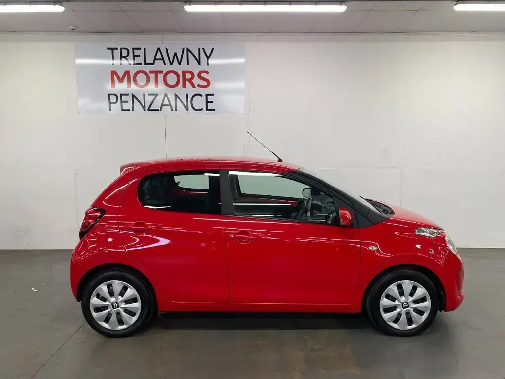 Used Citroën C1 Feel 68 HP (50 kW) 2015 Red Hatchback