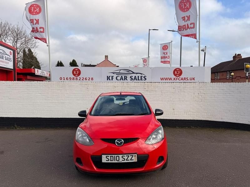 Used Mazda 2 2010 Red Hatchback