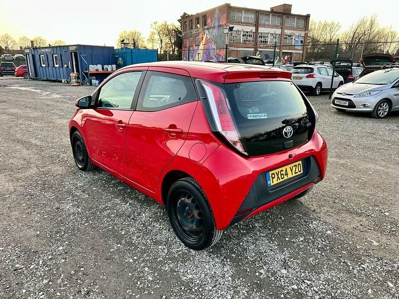 Used Toyota Aygo X-play 2014 Red Hatchback