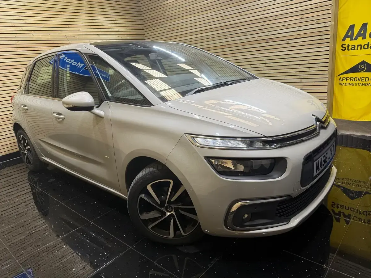 Used Citroën C4 Picasso Feel 120 HP (88 kW) 2016 Beige MPV