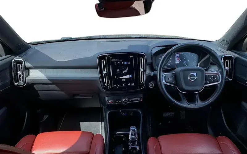 Used Volvo XC40 Inscription 163 HP (119 kW) 2021 SUV