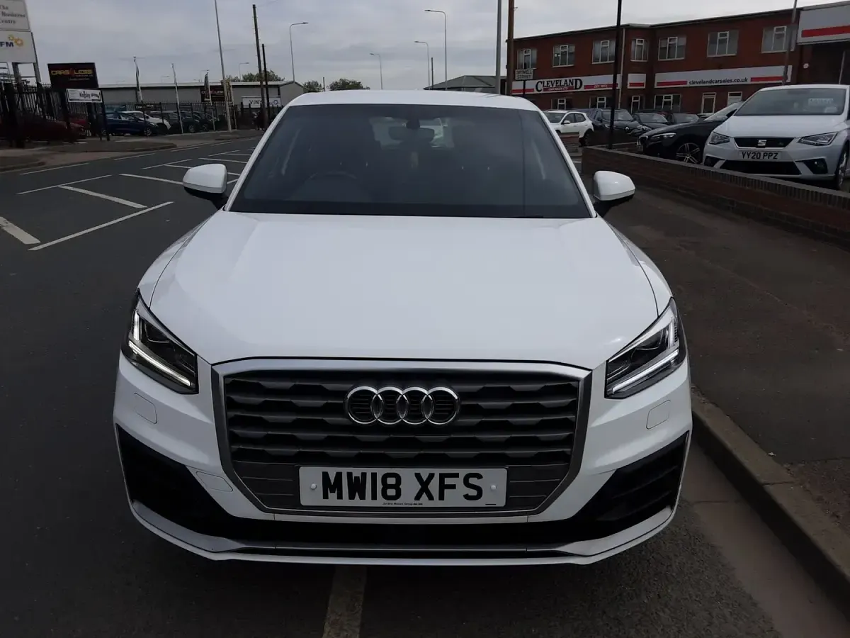 Used Audi Q2 S-Line 150 HP (110 kW) 2018 White SUV
