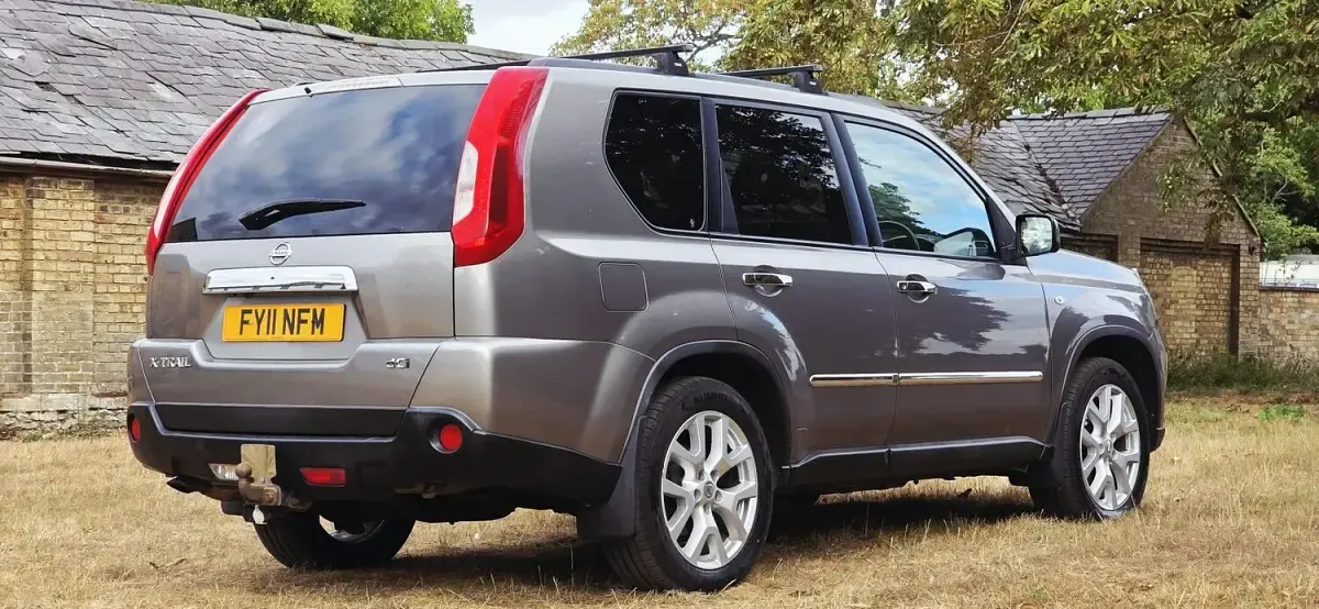 Used Nissan X-Trail Tekna 173 HP (127 kW) 2011 Grey SUV