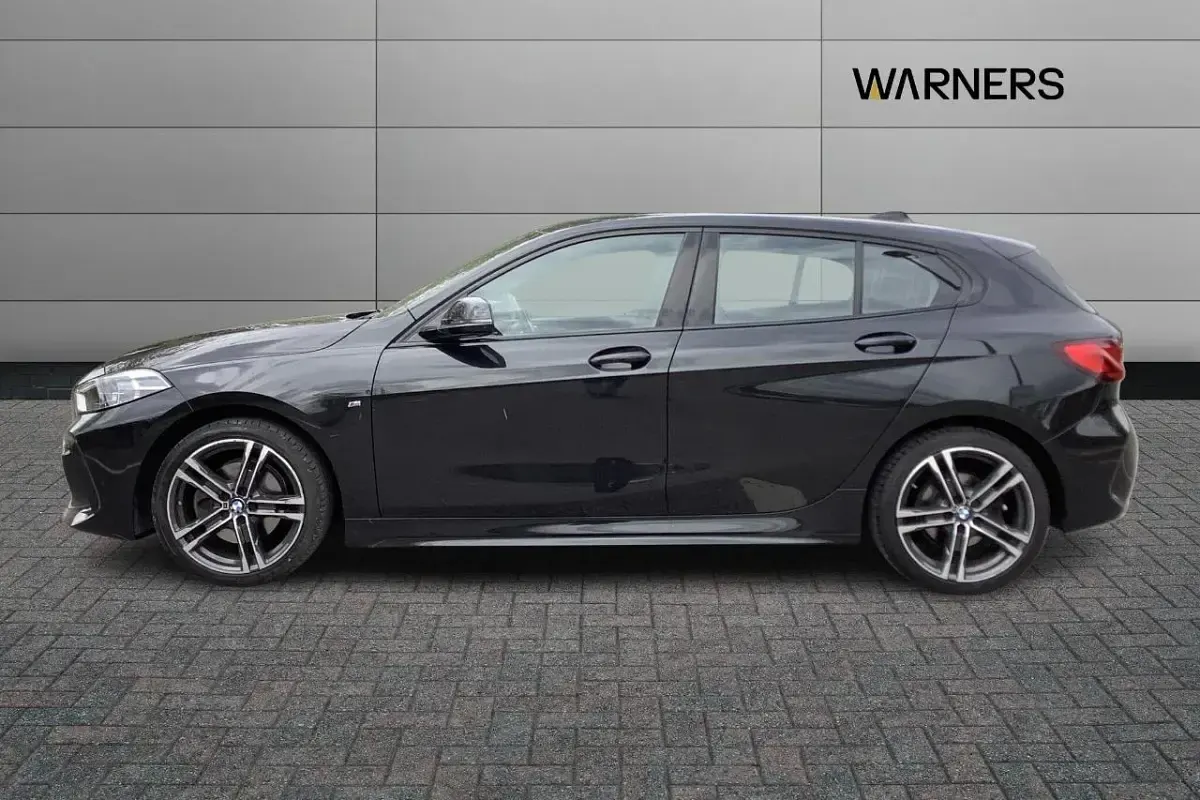 Used BMW 118 M Sport 134 HP (98 kW) 2023 Black Hatchback