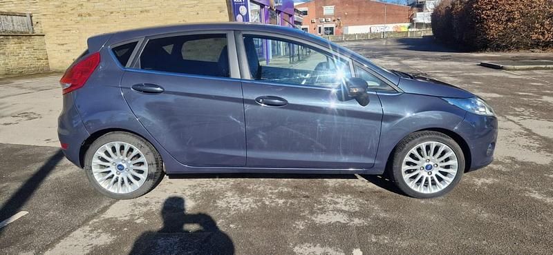 Used Ford Fiesta Titanium 2012 Grey Hatchback