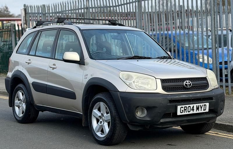Usado Toyota RAV4 147 HP (108 kW) 2004 Bege SUV