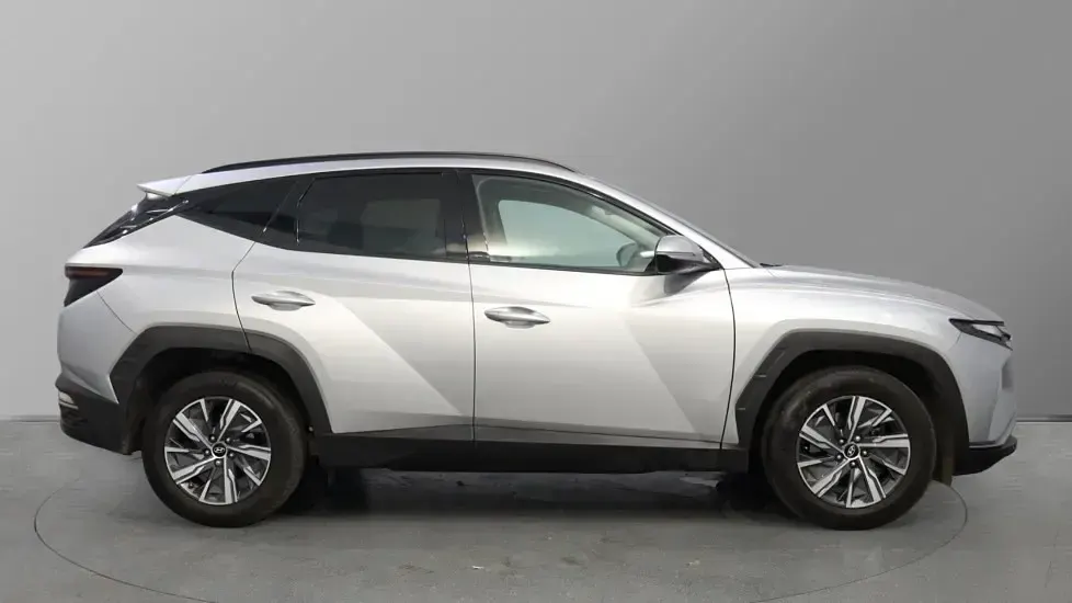 Used Hyundai Tucson SE 150 HP (110 kW) 2022 Shimmering slvr SUV