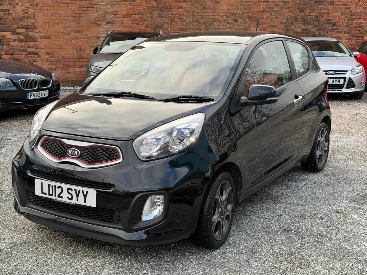Used Kia Picanto 84 HP (61 kW) 2012 Black Hatchback