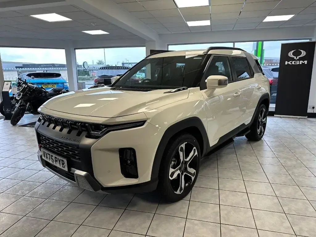 Used KGM Torres 2025 Grand white SUV