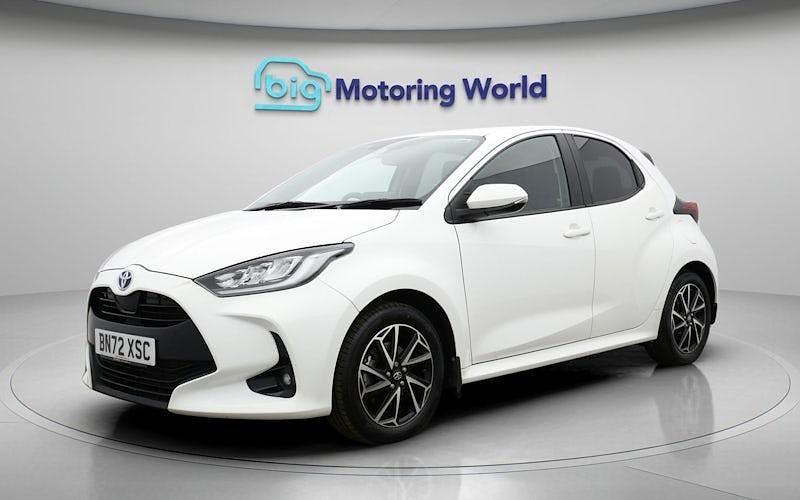 Used Toyota Yaris Hybrid Design 116 HP (85 kW) 2026 Hatchback
