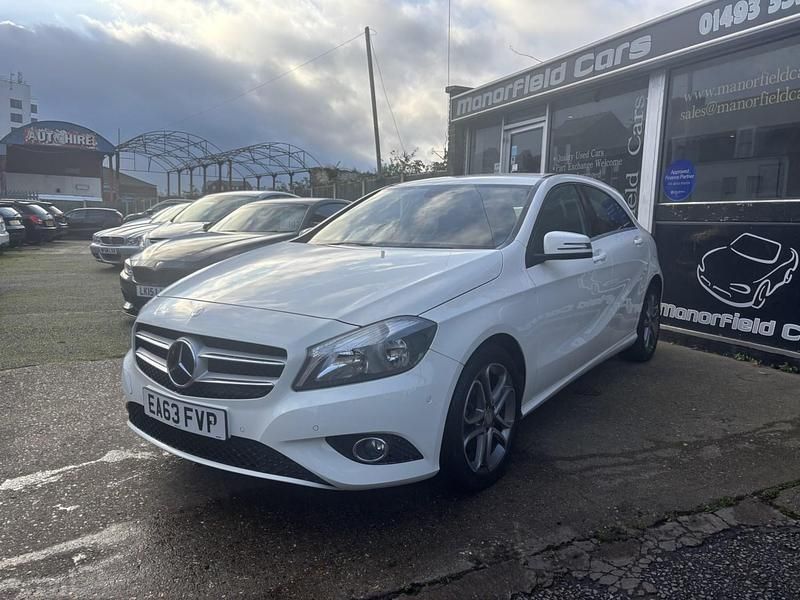 White Used 2013 Mercedes A180 Hatchback | £7,995 (Fair price) - Image 1/4