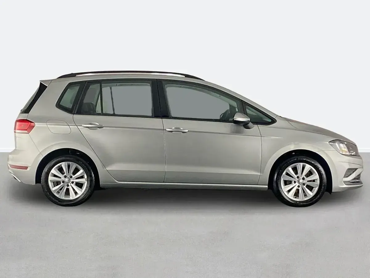 Used VW Golf Sportsvan SE 2018 Silver MPV