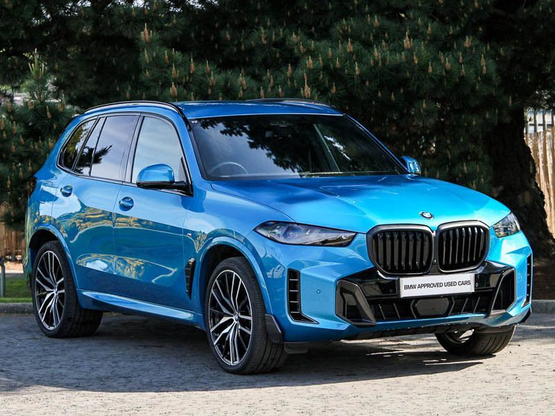 Blue Used 2023 BMW X5 M Sport SUV | £62,898 (Expensive) - Image 1/4