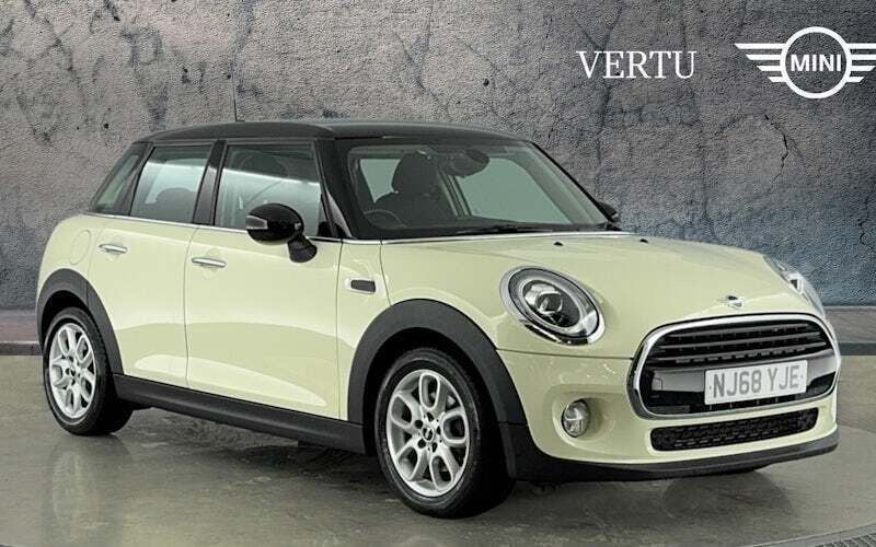 White Used 2018 Mini Cooper Hatch Hatchback | £10,853 (Good price) - Image 1/4