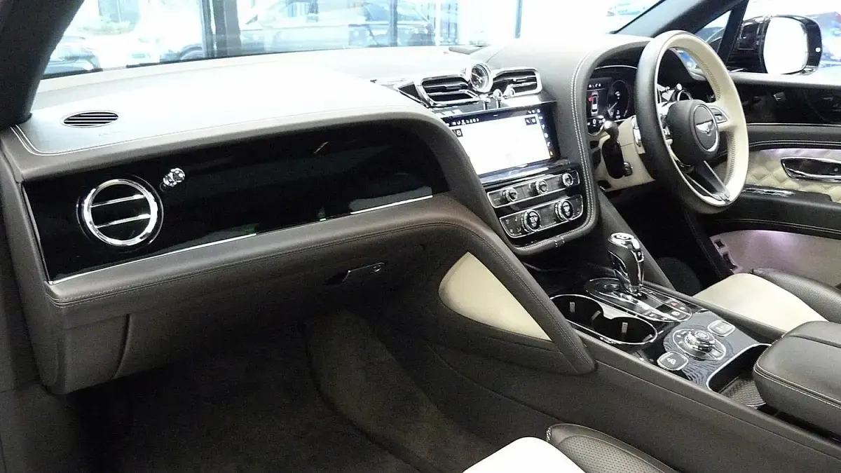 Used Bentley Bentayga 2021 Black SUV