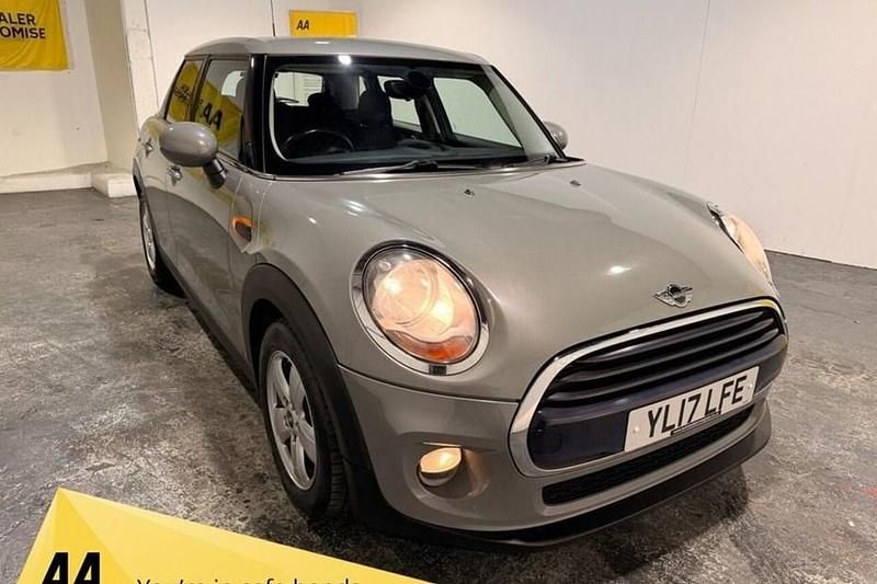 Grey Used 2017 Mini Cooper D Hatch Hatchback | £5,500 (Good price) - Image 1/1