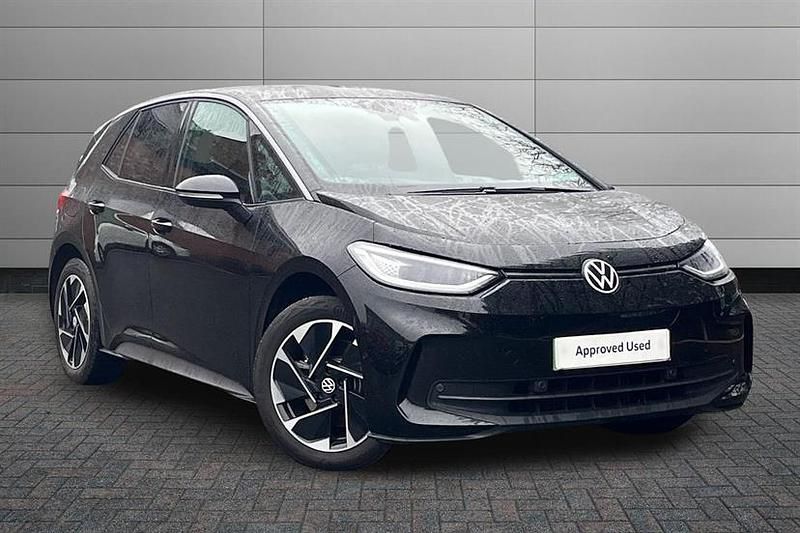 Used VW ID.3 Pro 150 kW (204 HP) 2024 Grenadilla black with black roof Hatchback