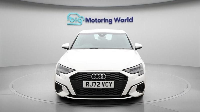 Used Audi A3 Sportback 110 HP (80 kW) 2022 White Hatchback
