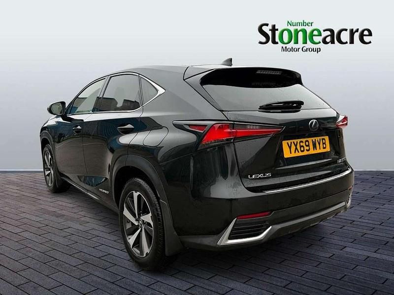 Used Lexus NX300h 194 HP (142 kW) 2019 Black SUV