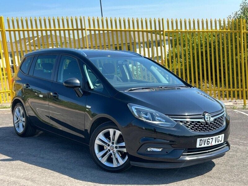 Black Used 2017 Vauxhall Zafira Tourer SRi MPV | £8,994 (Fair price) - Image 1/4