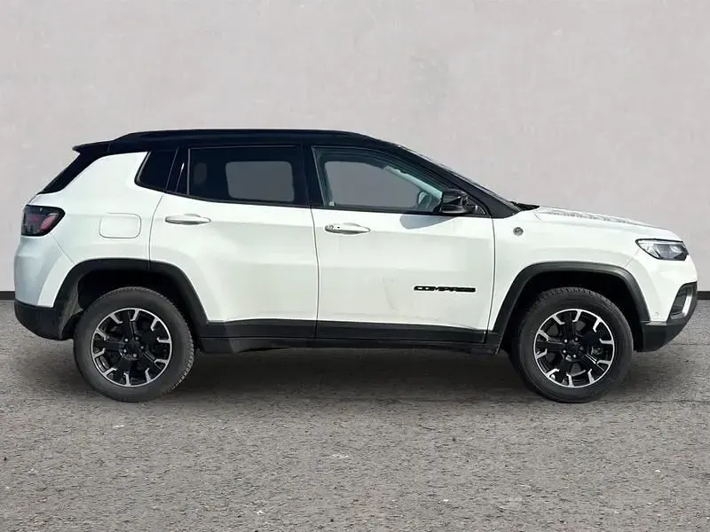 Begagnad Jeep Compass Trailhawk 2023 Vit SUV