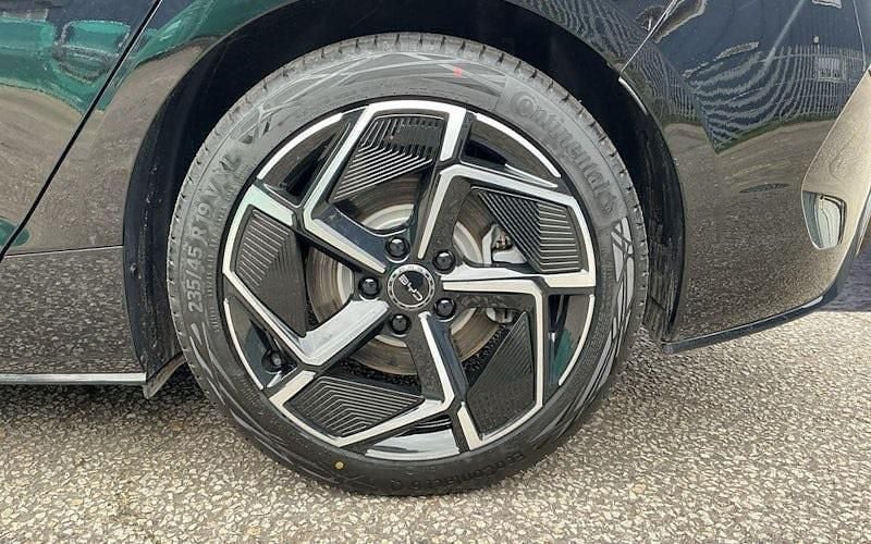 New BYD Seal 389 kW (530 HP) 2026 Sedan