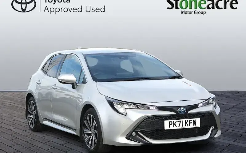 Used Toyota Corolla Design 184 HP (135 kW) 2022 Hatchback