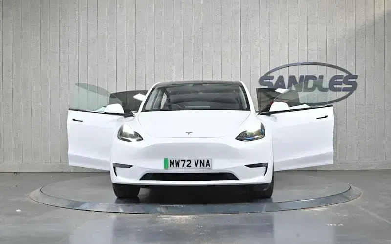 Used Tesla Model Y Performance 392 kW (534 HP) 2022 White SUV