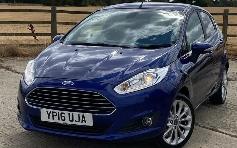 Used Ford Fiesta Titanium X 101 HP (74 kW) 2016 Blue Hatchback