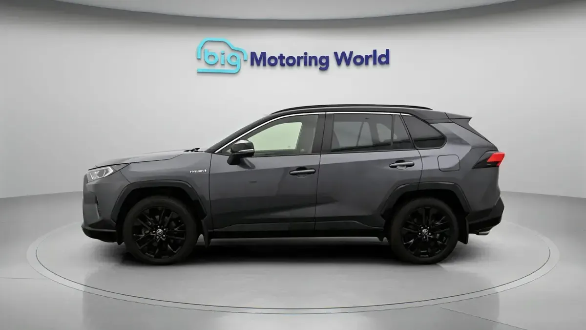 Used Toyota RAV4 Hybrid 219 HP (161 kW) 2020 SUV