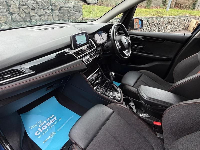 Used BMW 218 Sport Line 2018 Imperial blue metallic Estate