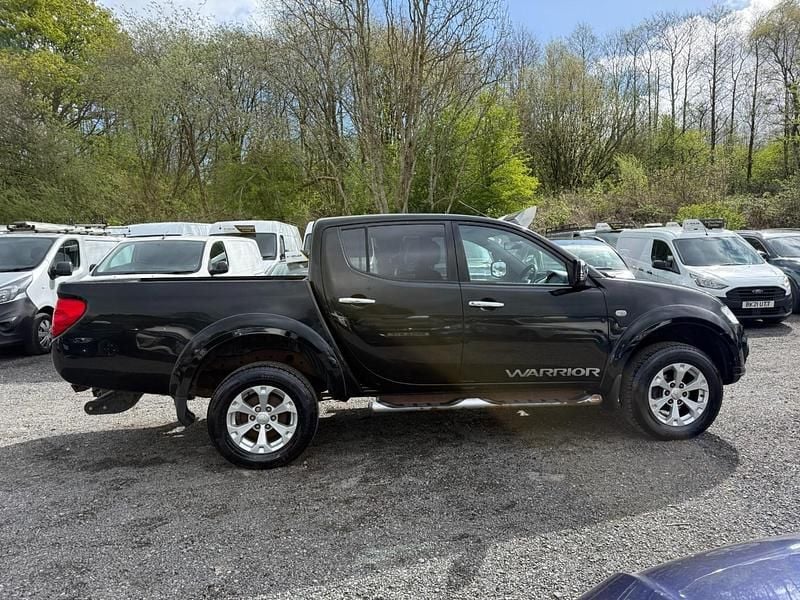 Used Mitsubishi L200 Warrior 176 HP (129 kW) 2014 Black Pickup