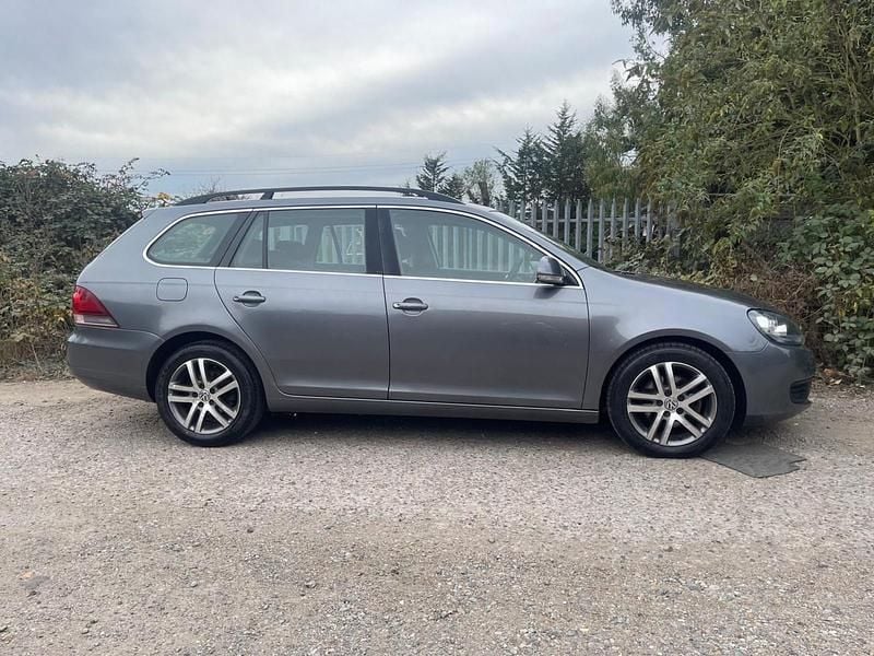 Used VW Golf VII SE 105 HP (77 kW) 2013 Grey Estate