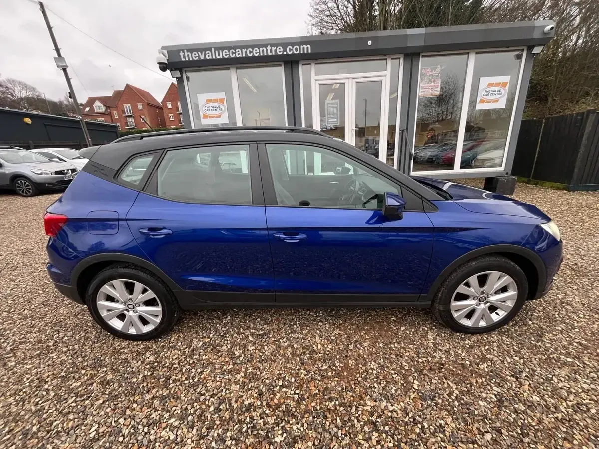 Used Seat Arona SE Technology 113 HP (83 kW) 2019 Blue SUV