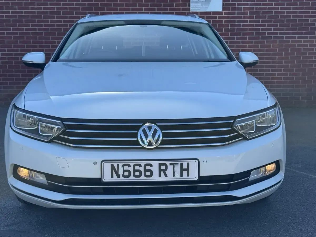 Usado VW Passat SE 120 HP (88 kW) 2015 Branco Carrinha