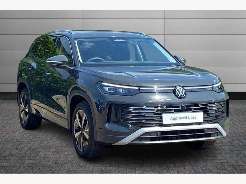 Grey New 2025 VW Tayron Elegance SUV | £42,895 (Fair price) - Image 1/4