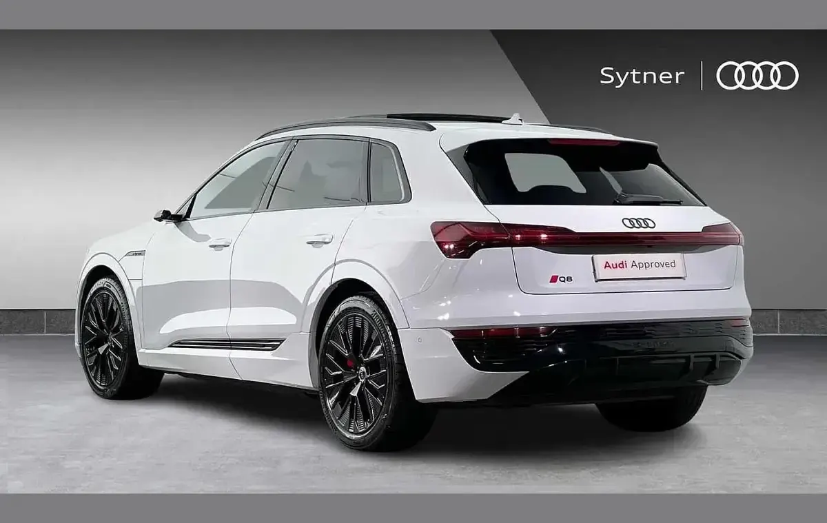 Usado Audi Q8 e-tron Advanced 300 kW (408 CV) 2023 Blanco SUV