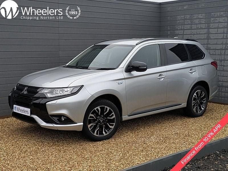 Silver Used 2018 Mitsubishi Outlander P-HEV SUV | £11,995 (Good price) - Image 1/3