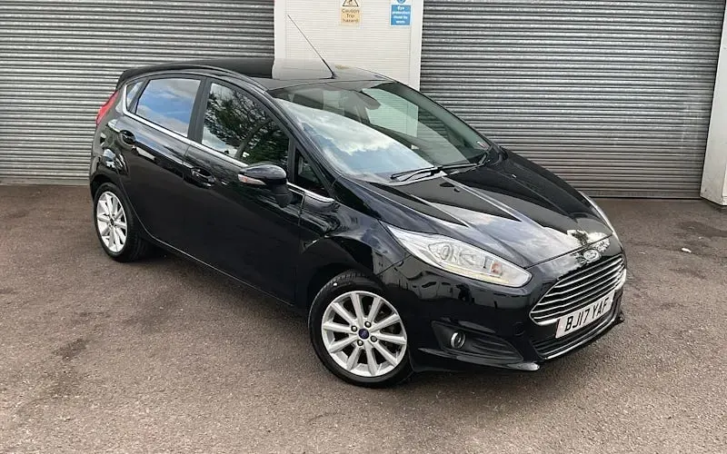 Usado Ford Fiesta Titanium 101 HP (74 kW) 2017 Citadino