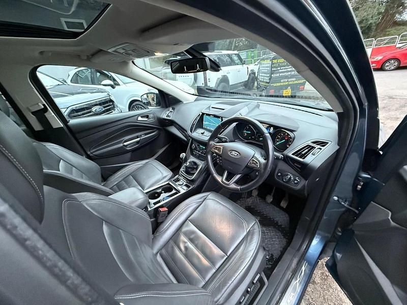 Second-hand Ford Kuga Titanium X 150 CP (110 kW) 2018 Albastru SUV