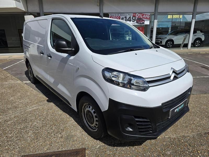 Usado Citroën Dispatch 101 HP (74 kW) 2023 Branco Monovolume
