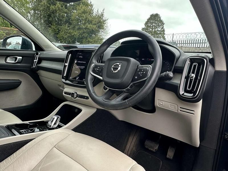 Used Volvo XC40 Inscription 2022 Blue SUV