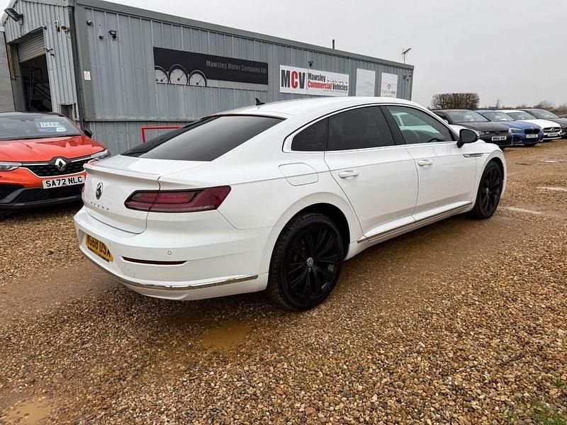 Usado VW Arteon Elegance 150 HP (110 kW) 2019 Branco Citadino