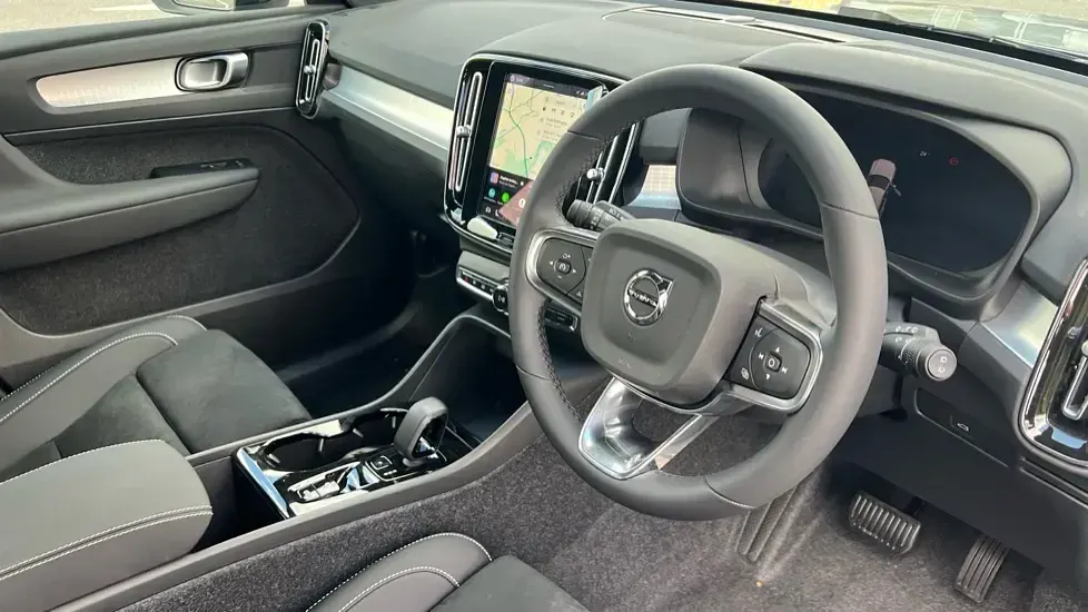 New Volvo XC40 Plus 163 HP (119 kW) 2026 Metallic  vapour grey SUV